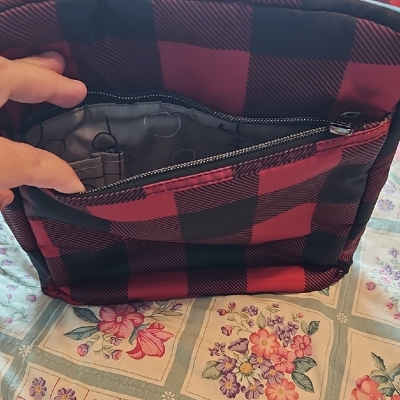 Lug Ranger Crossbody - Picture 4 of 8